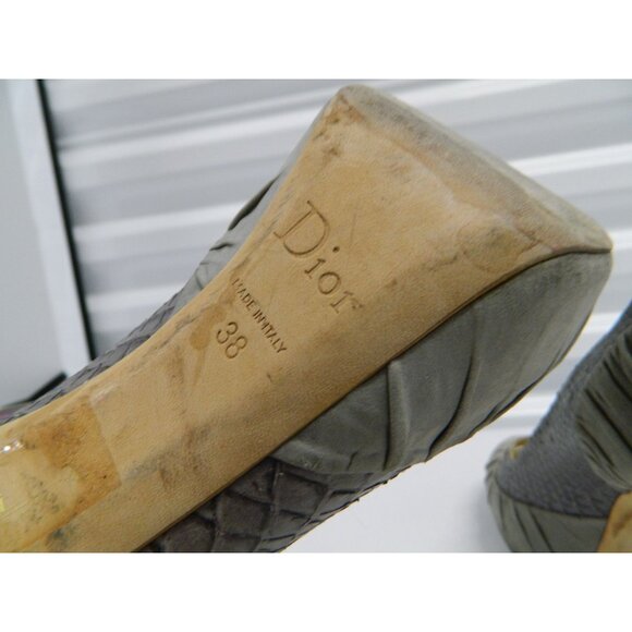 Christian Dior Gray Snakeskin & Suede Stiletto Heels Gold Heel & Snake Size 38 - Picture 5 of 16